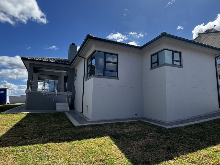 3 Bedroom Property for Sale in Monte Christo Western Cape